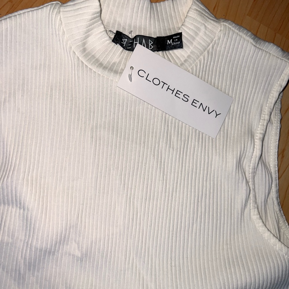 Bodysuit - Picture 2 of 3